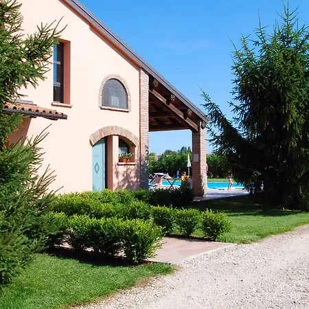 Agriturismo-r&b Corte Dei Gioghi 페라라