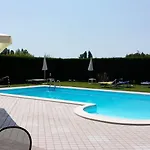 Agriturismo-r&b Corte Dei Gioghi * 페라라
