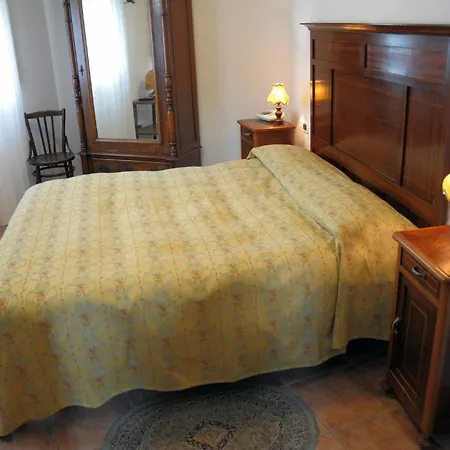 Agriturismo-r&b Corte Dei Gioghi Farm stay