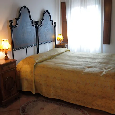 Agriturismo-r&b Corte Dei Gioghi Farm stay *