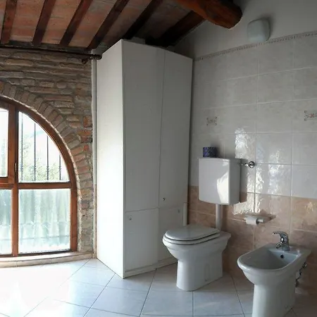 Agriturismo-r&b Corte Dei Gioghi * فيرّارا