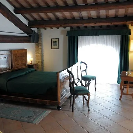 Agriturismo-r&b Corte Dei Gioghi * فيرّارا
