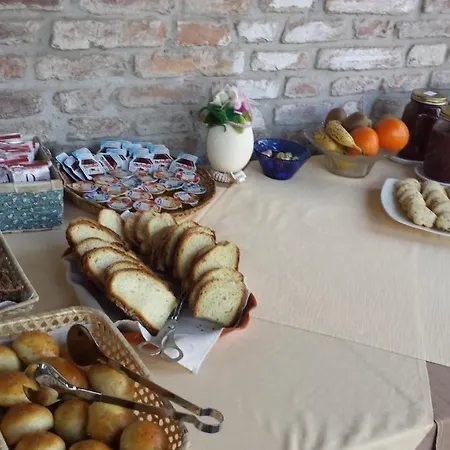 Farm stay Agriturismo-r&b Corte Dei Gioghi