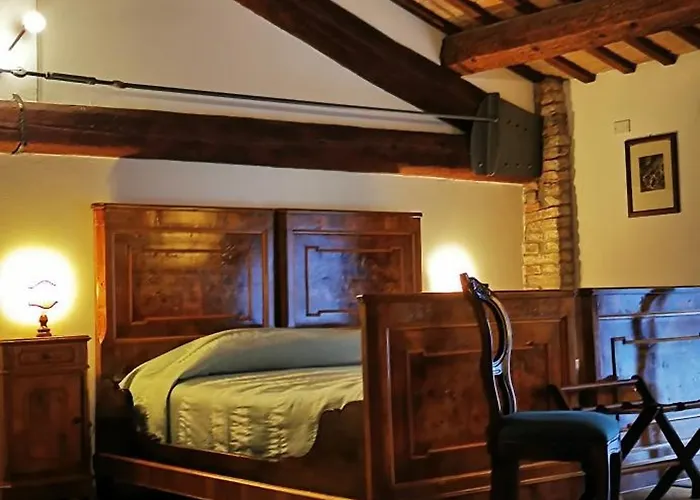 Agriturismo-r&b Corte Dei Gioghi Κατάλυμα σε φάρμα *